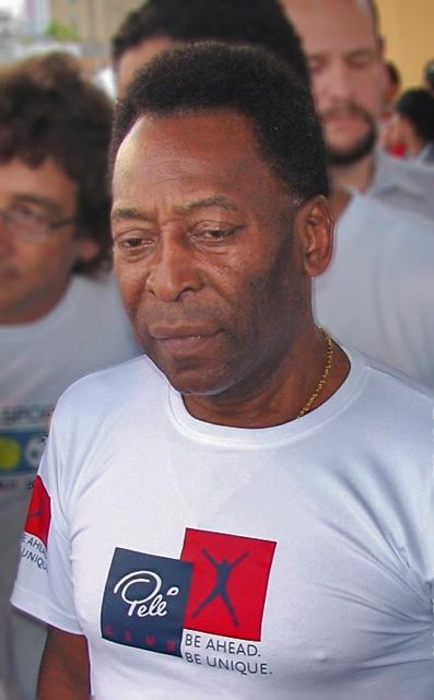 Pelé em um registro público, já depois da aposentadoria dos campos.